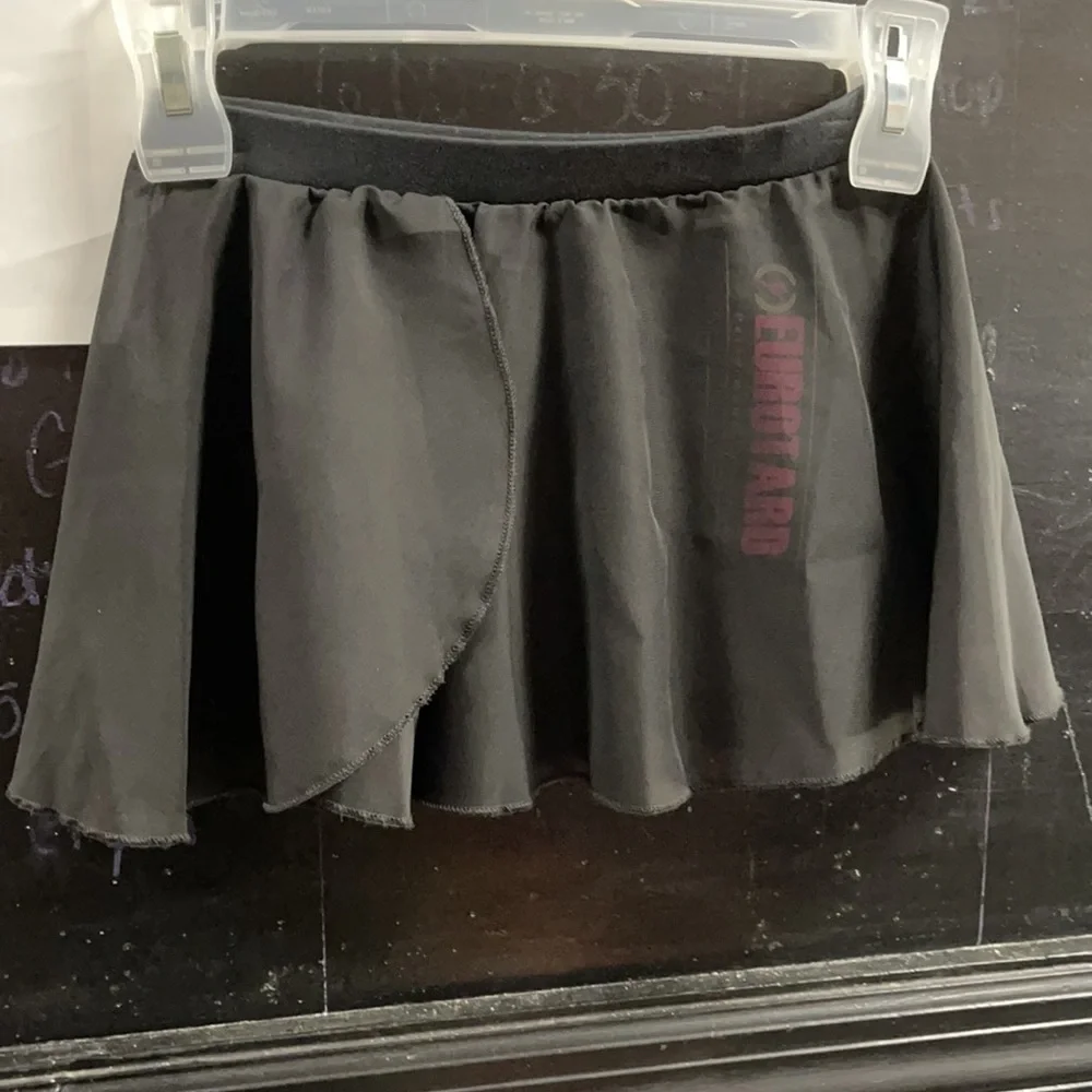 NWT child’s dance skirt S